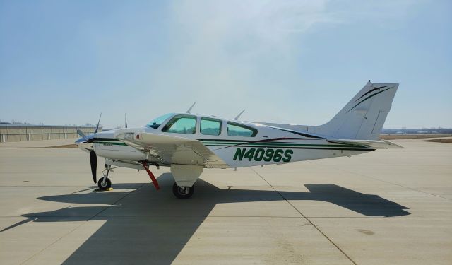 Beechcraft 55 Baron (N4096S) - Seasonal burns in the background.