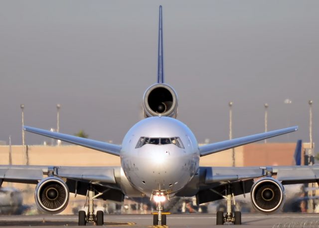 McDonnell Douglas DC-10 (N564FE)