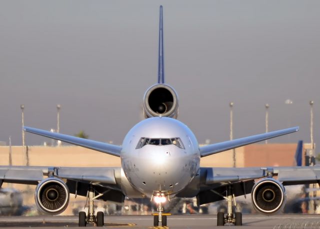 McDonnell Douglas DC-10 (N564FE)