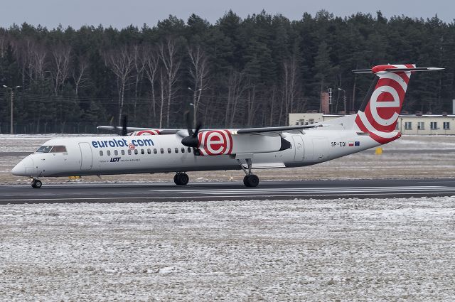 de Havilland Dash 8-400 (SP-EQI)