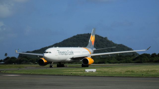 Airbus A330-200 (G-TCXC)