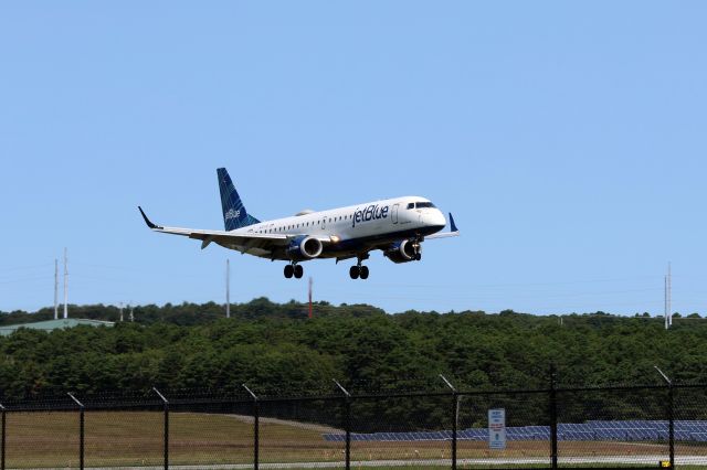 Embraer ERJ-190 (N247JB)