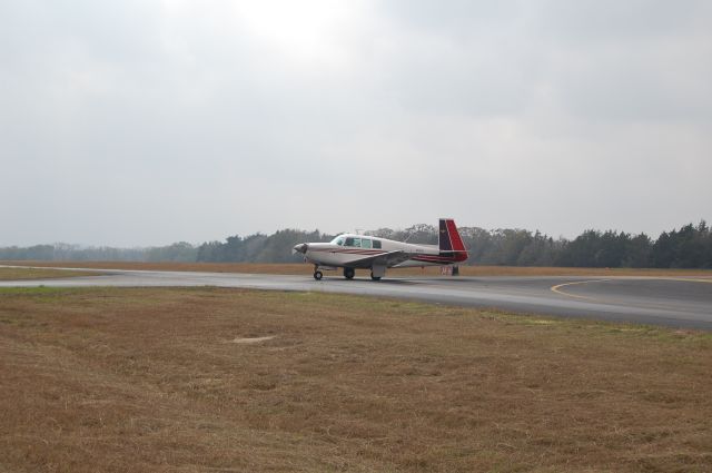 Mooney M-20 (N9453V)