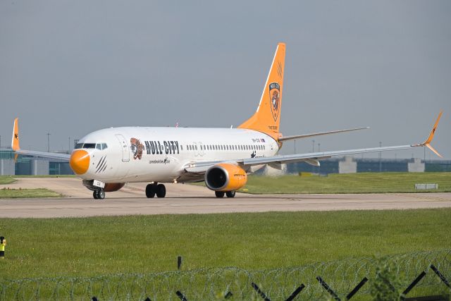 Boeing 737-800 (9H-CXG)
