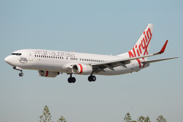 Boeing 737-800 (VH-VUC) - On short finals for runway 05. Wednesday, 21st May 2014.