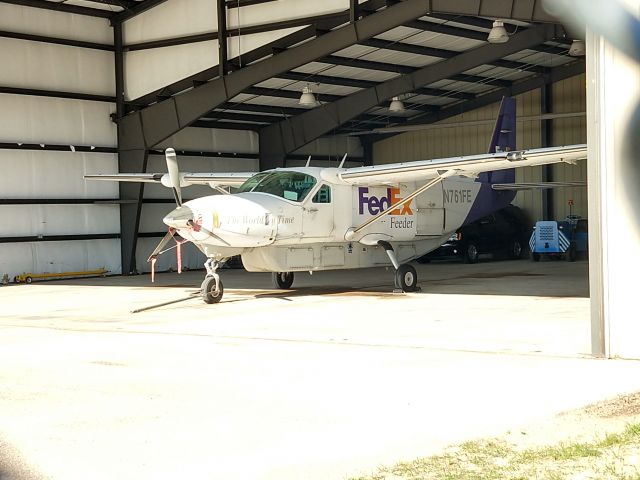 Cessna Caravan (N761FE)