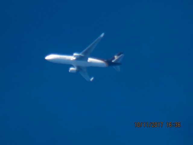BOEING 767-300 (N355UP)