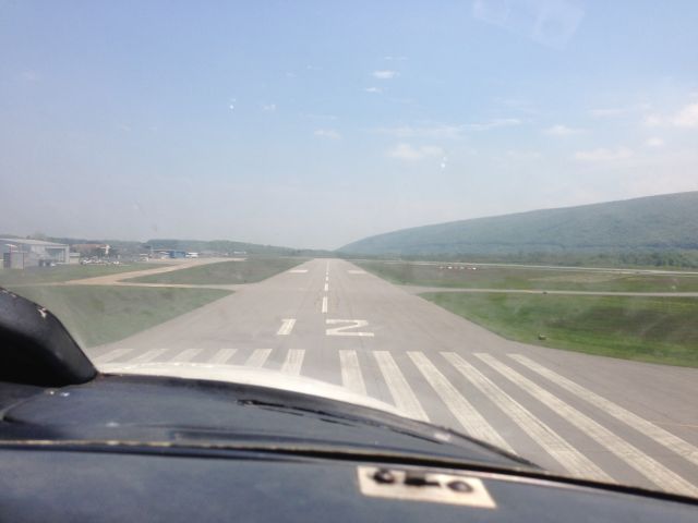 Piper Navajo (N130BV) - Approach for runway 12