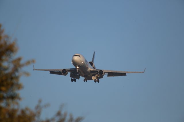 Boeing MD-11 (N577FE)