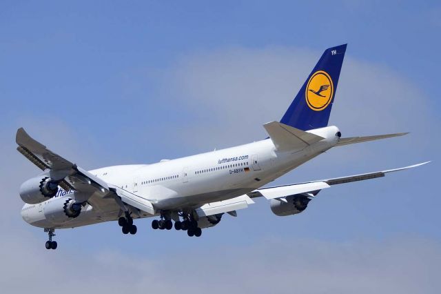 BOEING 747-8 (D-ABYH) - Lufthansa Boeing 747-830 D-ABYH at Los Angeles International Airport on August 20, 2013