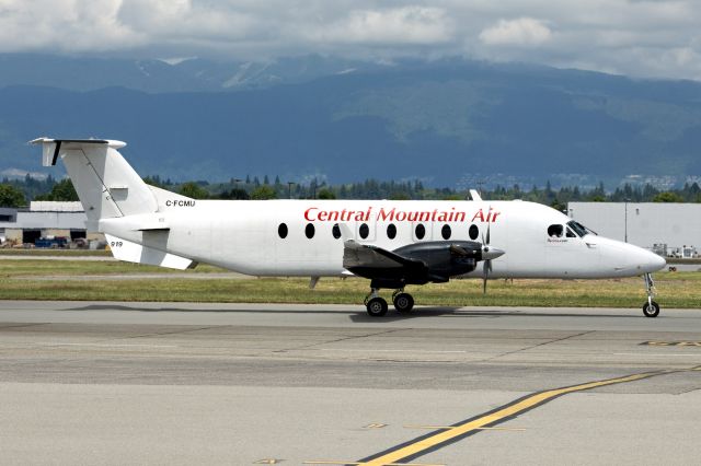 Beechcraft 1900 (C-FCMU) - White tail ready for the change in livery