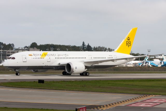 Boeing 787-8 (V8-DLA) - Royal Brunei's first 787-8