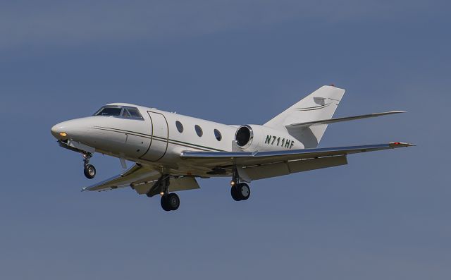 Dassault Falcon 10 (N711HF) - Runway 20R arrival @KDPA.