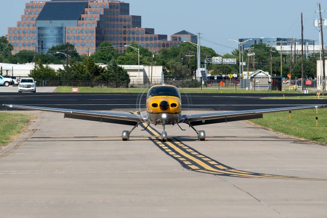 Cirrus SR-22 (N218HL) - Stare off with this Cirrus!