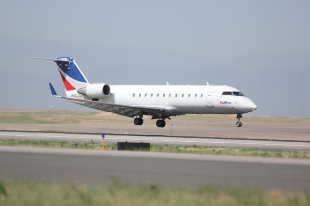 Canadair Regional Jet CRJ-200 (N412SW) - Landing on 34R.