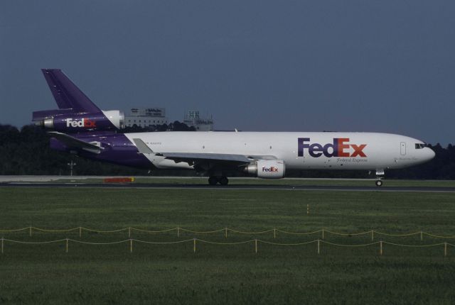Boeing MD-11 (N581FE) - Departure at Narita Intl Airport Rwy16R on 1998/09/05