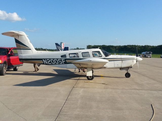 Piper Saratoga (N200SF)