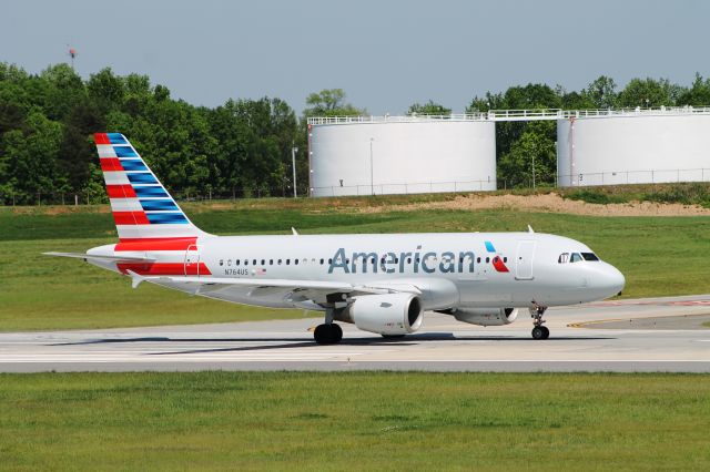 Airbus A319 (N764US) - Sportin fresh "colors" from the old USAir scheme. 