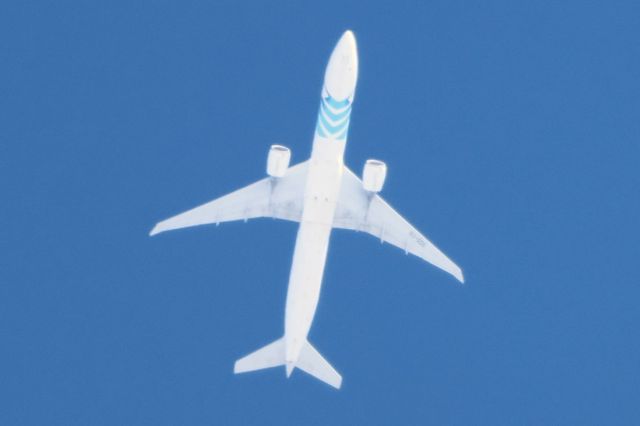 Boeing 777-200 (SU-GDO) - SU-GDO Boeing B-777 36N ER EGYPT AIR De  Cairo CAI vers New York JFK. Altitude 10973 Mètres. Vitesse 874 KM/H Survolant la ville de Lavaltrie QC. Le 24-01-2025 à 11:21.