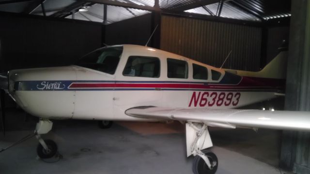Beechcraft Sundowner (N63893)