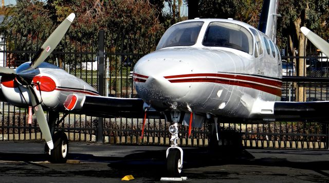 Cessna 421 (N421YP)