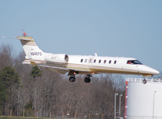 Learjet 45 (N645FD) - FAMILY DOLLAR STORES arriving 18C - 2/28/12