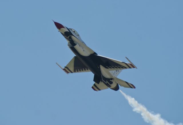 Lockheed F-16 Fighting Falcon (92-3896)