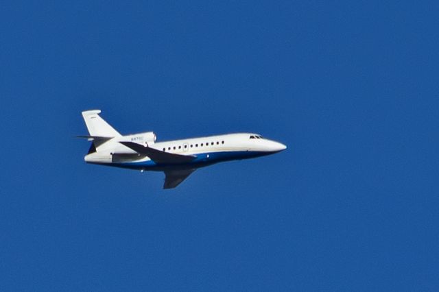 Dassault Falcon 900 (N876C) - Subject aircraft, registered as a 2005 DASSAULT FALCON 900 EX, photographed over Northern New Jersey at 0801HrsEDT, on 21-Apr-2018, likely enroute to Teterboro, (KTEB).br /br /Photo enlarged 2:1 from the original frame.