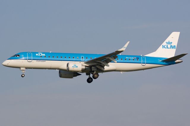 Embraer ERJ-190 (PH-EZN)