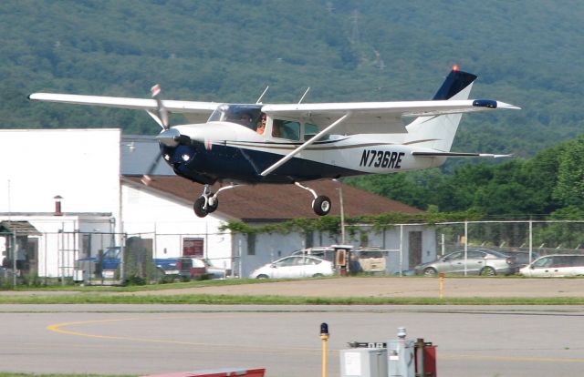 Cessna Skylane (N736RE) - Landing at the 2009 WRAP Fly-In