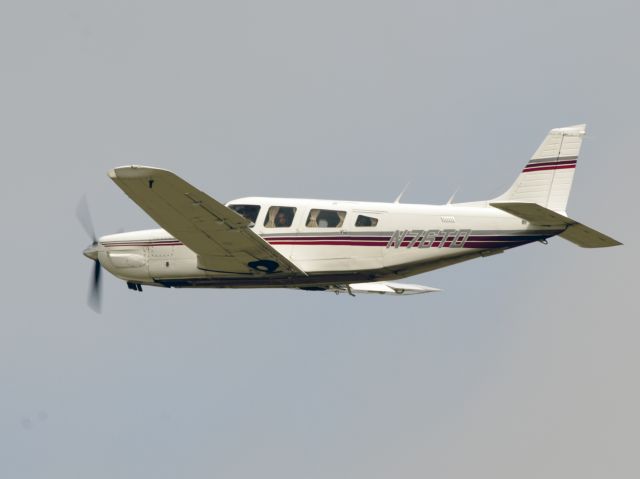 Piper Saratoga (N76TD)