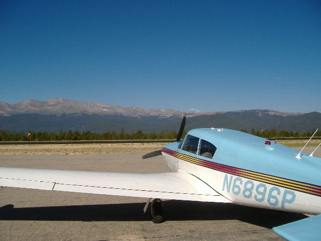 Piper PA-24 Comanche (N6896P)