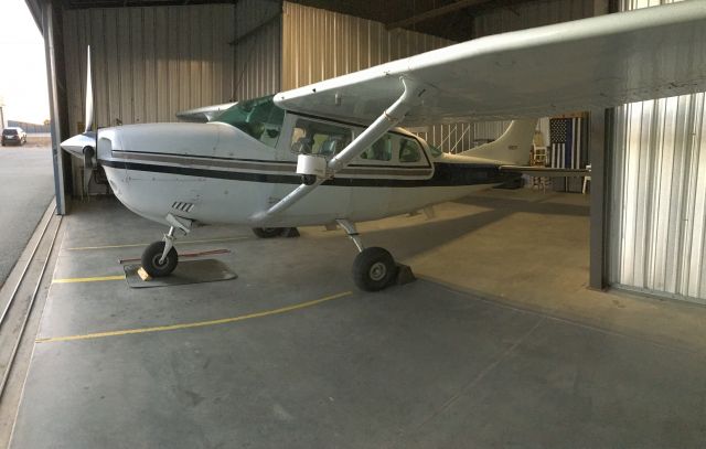 Cessna 206 Stationair (N90TF) - Preflight