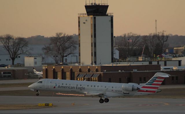 Canadair Regional Jet CRJ-700 (N730SK) - 12/12/21 LANDING ON RUNWAY 23  4:18PM