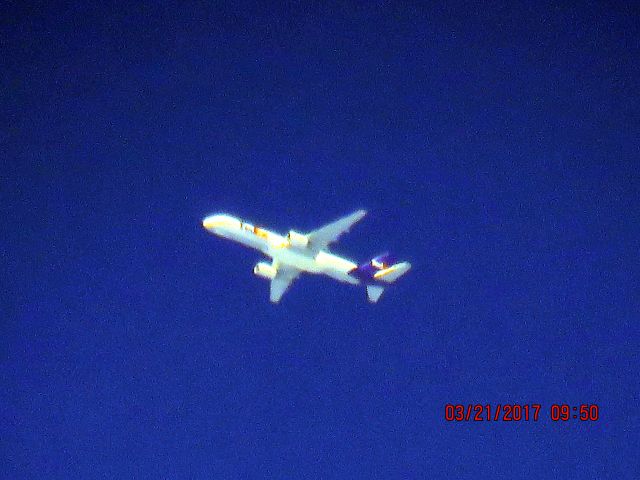 Boeing 757-200 (N956FD)