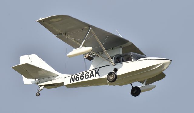 PROGRESSIVE AERODYNE SeaRey (N666AK) - Airventure 2017