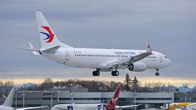 Boeing 737-800 (B-1772) - BOE590 from KRNT on short final to Rwy 16R during its B1 flight on 1/15/15. (ln 5244 / cn 41470).