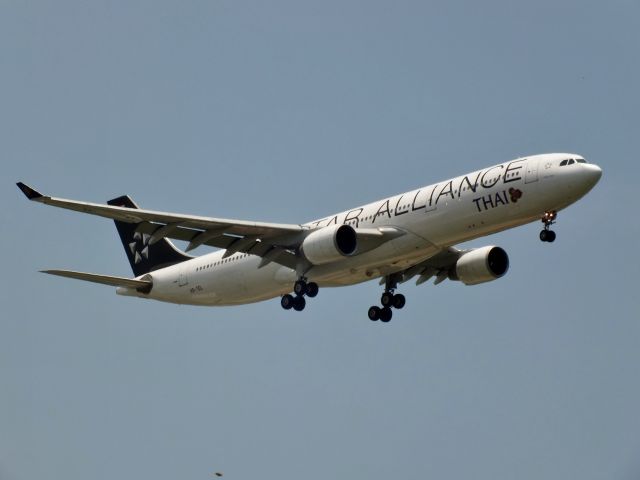 Airbus A330-300 (HS-TEL)