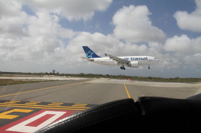 Airbus A310 (C-FZAT)