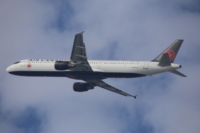 Airbus A321 (C-FGKP)