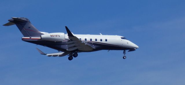 Canadair Challenger 350 (N511FX) - About to touch down is this 2023 Bombardier Challenger 350 from the Spring of 2024.