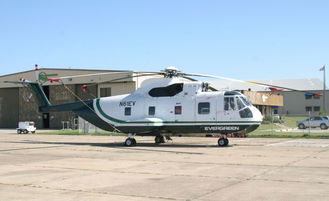 AGUSTA AS-61R (N61EV)