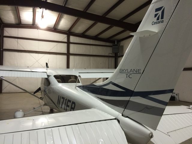 Cessna Skylane (N71FR)