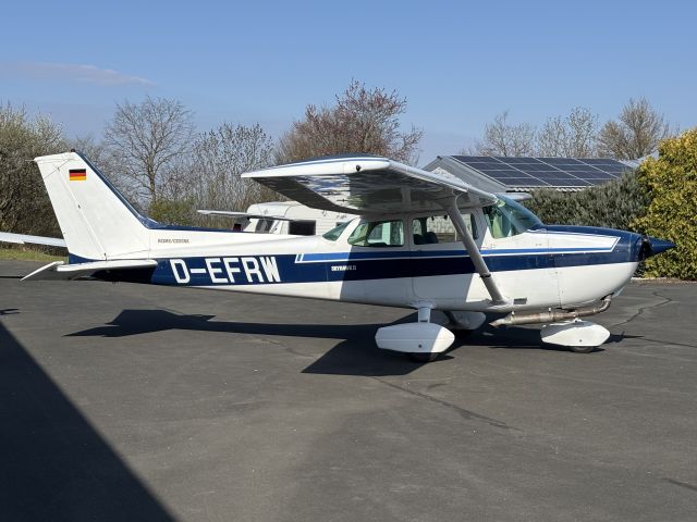 Cessna Skyhawk (D-EFRW)