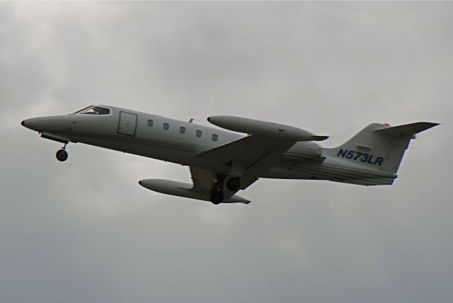 Learjet 35 (N573LR)