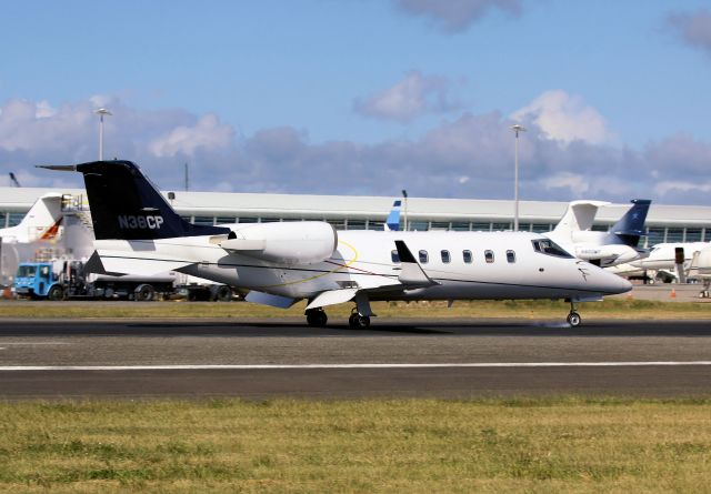 Learjet 60 (N38CP)