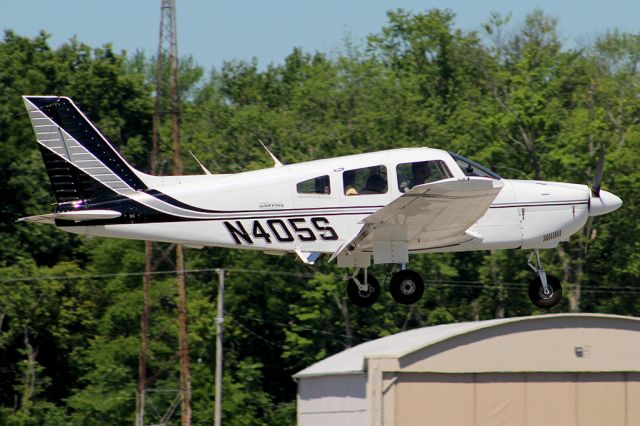 Piper Cherokee (N405S) - Griffing Flying Service