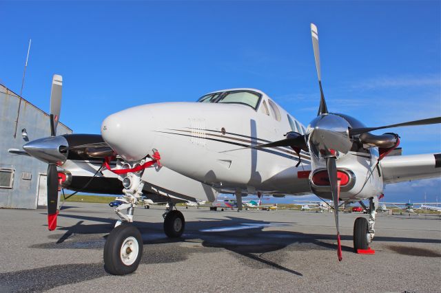 Beechcraft King Air 90 (N190SS)