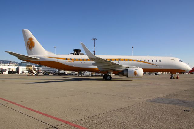 Embraer ERJ-190 (T7-SBH) - ex M-SBAH