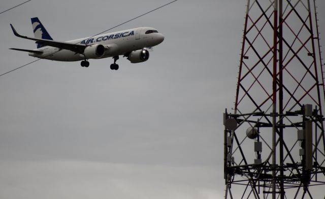 — — - arrivée sur Gosselies